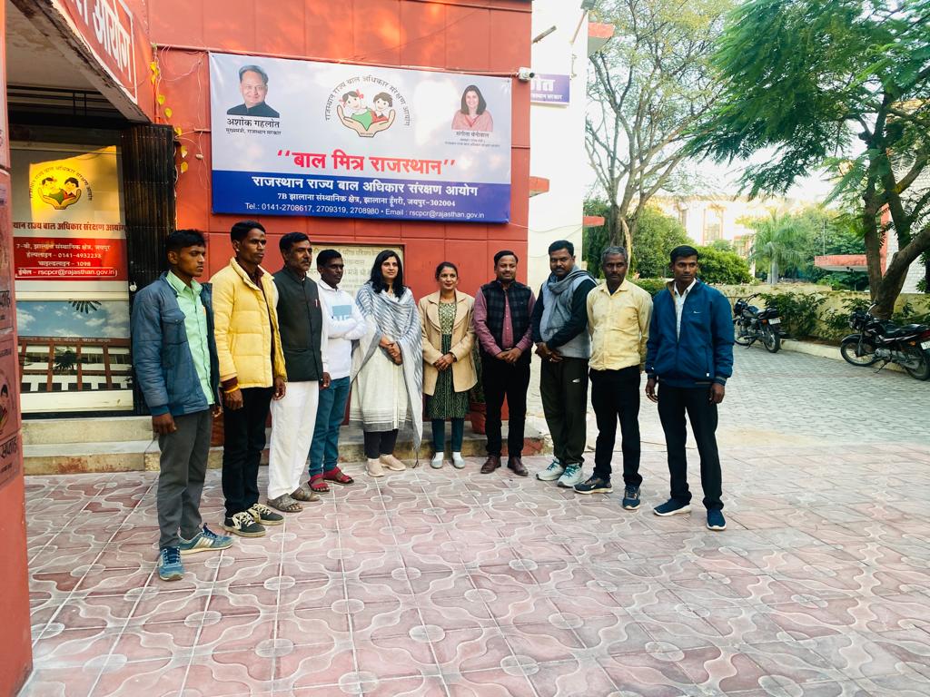 rscpcr's tweet image. बाल आयोग अध्यक्ष श्रीमती संगीता बेनीवाल  का जयपुर दौरा।आयोग कार्यालय में उदयपुर से पहुँचे आगंतुकों से मुलाक़ात की।
@SangeetaBeniwa3
@shiv_naga 
@nusratajm 
@RajCMO