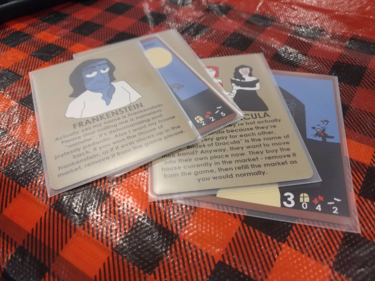 BoardGameBloke's tweet photo. Monday night #VCSBG #boardgames &amp; #craftbeer. First play for all of Watch Out! It’s a Dracula! @hollandspiele mini-game. Dracula won handily. 
First play for me of the #Knizia classic #boardgame Taj Mahal. Utterly pasted on theme. Fun gameplay though.
1/2 https://t.co/6v64iFIb7Y