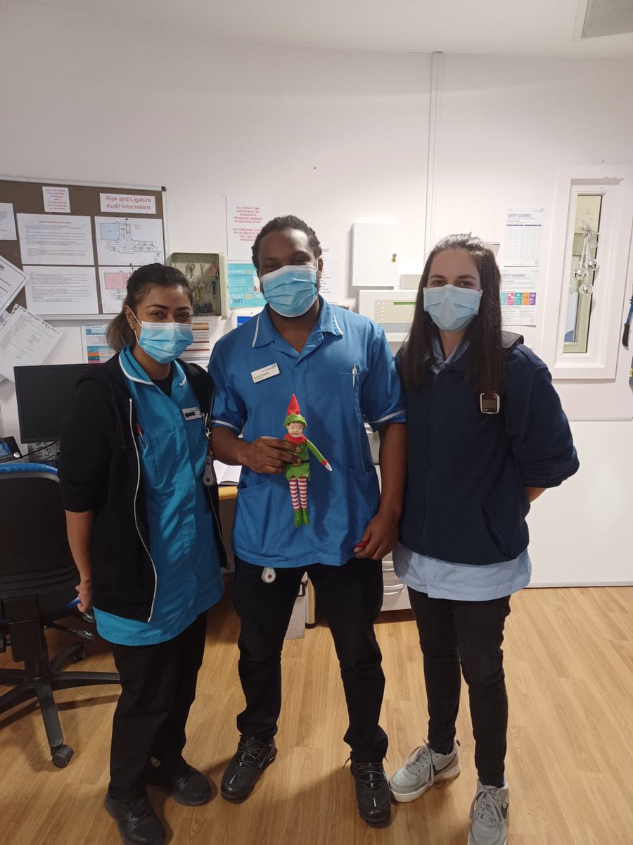 lauren_1013's tweet photo. Isaac, @RosieRead10 &amp; myself were very busy today chanting “IP&amp;C are here to spread the Christmas Cheer”. Staff at ECT, Harbour &amp; on the Exec floor also got in on the fun &amp; a few even sung us a Christmas song. Isaac is at Danetre Hosp tomorrow @NHFTNHS @JulieShepNHFT #MidlandsIPC https://t.co/ByyHQgiMHW
