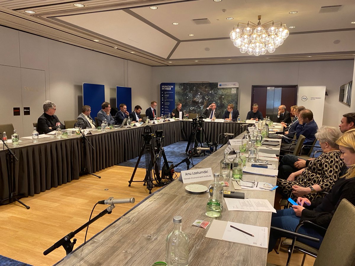 CBSSsecretariat's tweet image. Day 2⃣ of #ExpertRoundtable on #dumpedmunitions in the #BalticSea focused on recommendations for #implementation and #guidance on the next steps.

Check out the news release on the homepage of the @CBSSsecretariat➡️cbss.org/2022/12/13/dum…

@HELCOMInfo | @GermanyDiplo | @mekun_sh