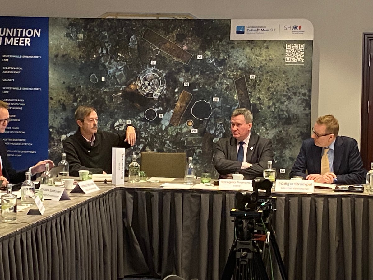 CBSSsecretariat's tweet image. Day 2⃣ of #ExpertRoundtable on #dumpedmunitions in the #BalticSea focused on recommendations for #implementation and #guidance on the next steps.

Check out the news release on the homepage of the @CBSSsecretariat➡️cbss.org/2022/12/13/dum…

@HELCOMInfo | @GermanyDiplo | @mekun_sh