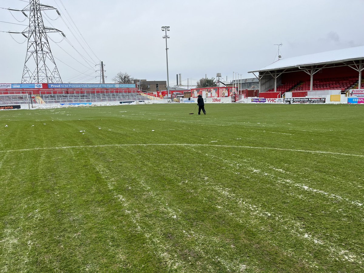 Good shift from the lads and Gabby to clear the pitch.
Game on for now 👍👍🥶<a href="/EUFCofficial/">Ebbsfleet United FC</a> #jordans