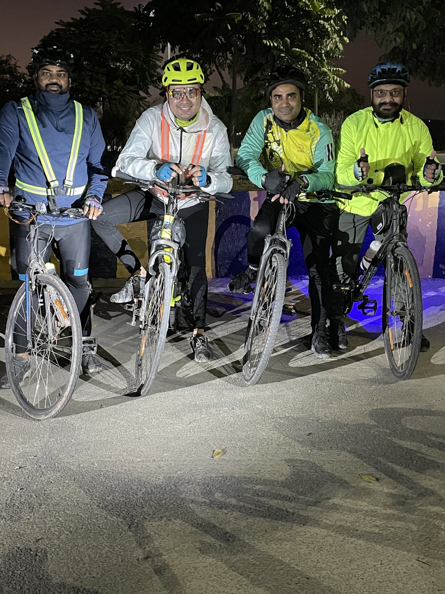 GnarRiders's tweet photo. Morning ride to D-Park Tilapta with G-NAR Family.
@vijetapandey01  @DeepakDk13 @RKMINDIAN07 @gupta_pratik_21 https://t.co/h1fpKJBJPq