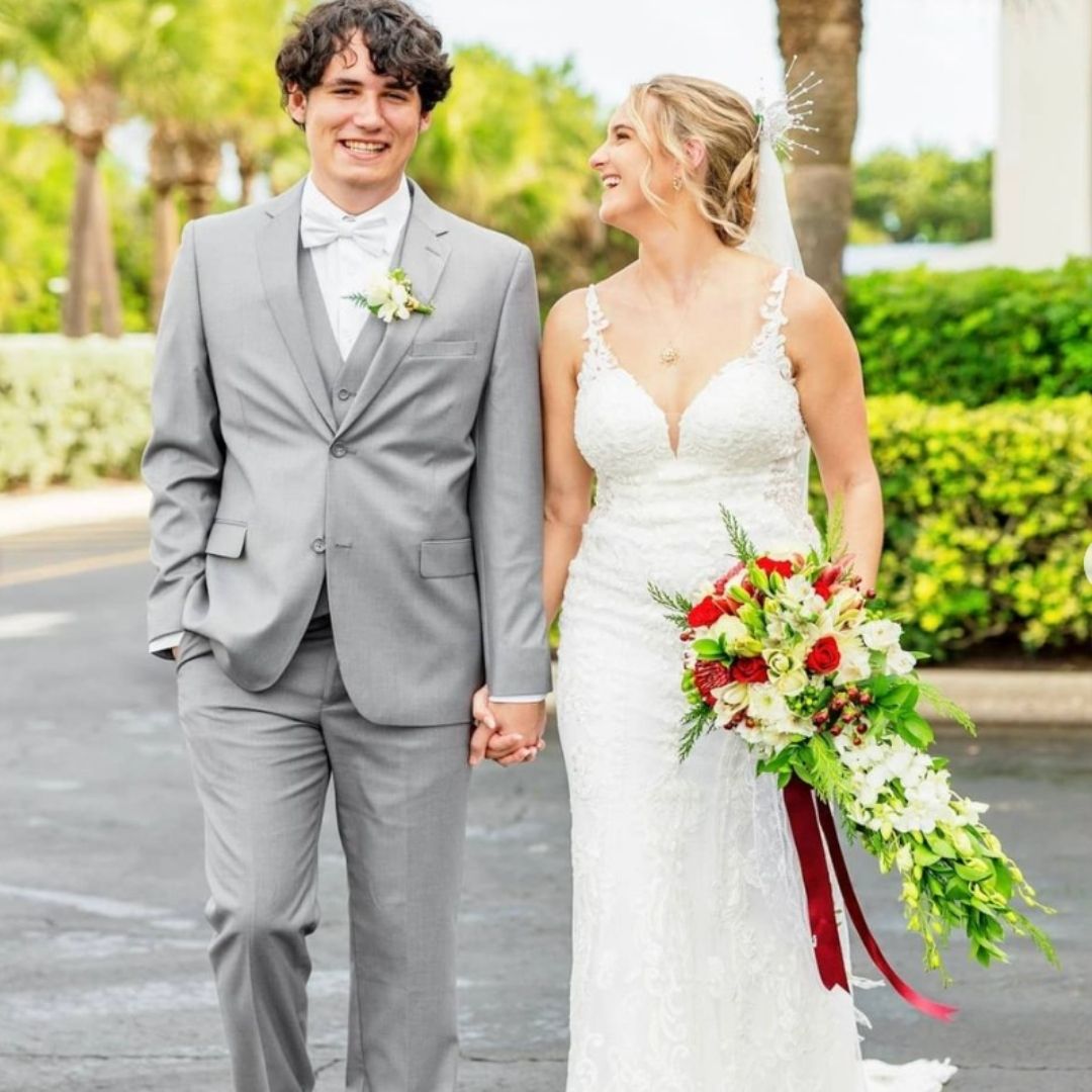Happily, ever after starts here. Call (321) 799-0003 to coordinate your special day with us at Hilton Cocoa Beach Oceanfront. 

📸: @jennifernicolephotoandfilms