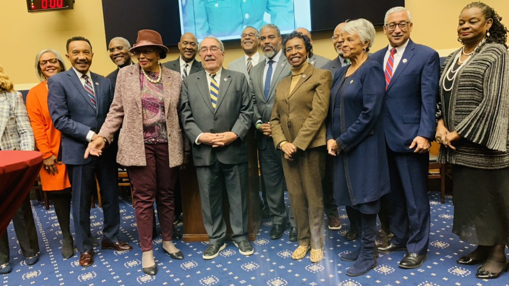 TheBlackCaucus's tweet image. Tonight, we celebrated the retirement of our dear friend and colleague @GKButterfield known to us and so many as the honorary Historian of the CBC.
We celebrate you and your legacy, Congressman and we look forward to what’s ahead!
Truly a gentleman and a scholar.