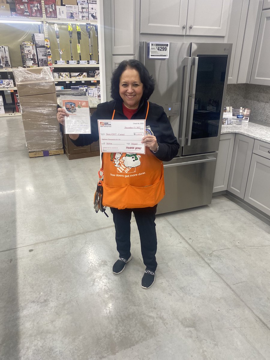 This is Sylvia! Sylvia consistently gets leads because she talks to people and those leads turn in to $18k + sales. Be like Sylvia! Seriously what a rockstar! Killing it for Carmel. #makeovertakeover <a href="/KenBaer1/">Ken Baer</a> <a href="/HDIMakeoverMike/">ふわ</a>