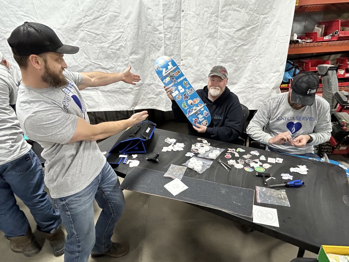 SenecaLLC's tweet image. Our employee volunteer group - Seneca Serves - recently built bikes, skateboards, and STEM activity boxes for kids in need this Christmas. Employees in Houston and Pennsylvania partnered with @TogetherWeRise, a group that supports children living in foster care.