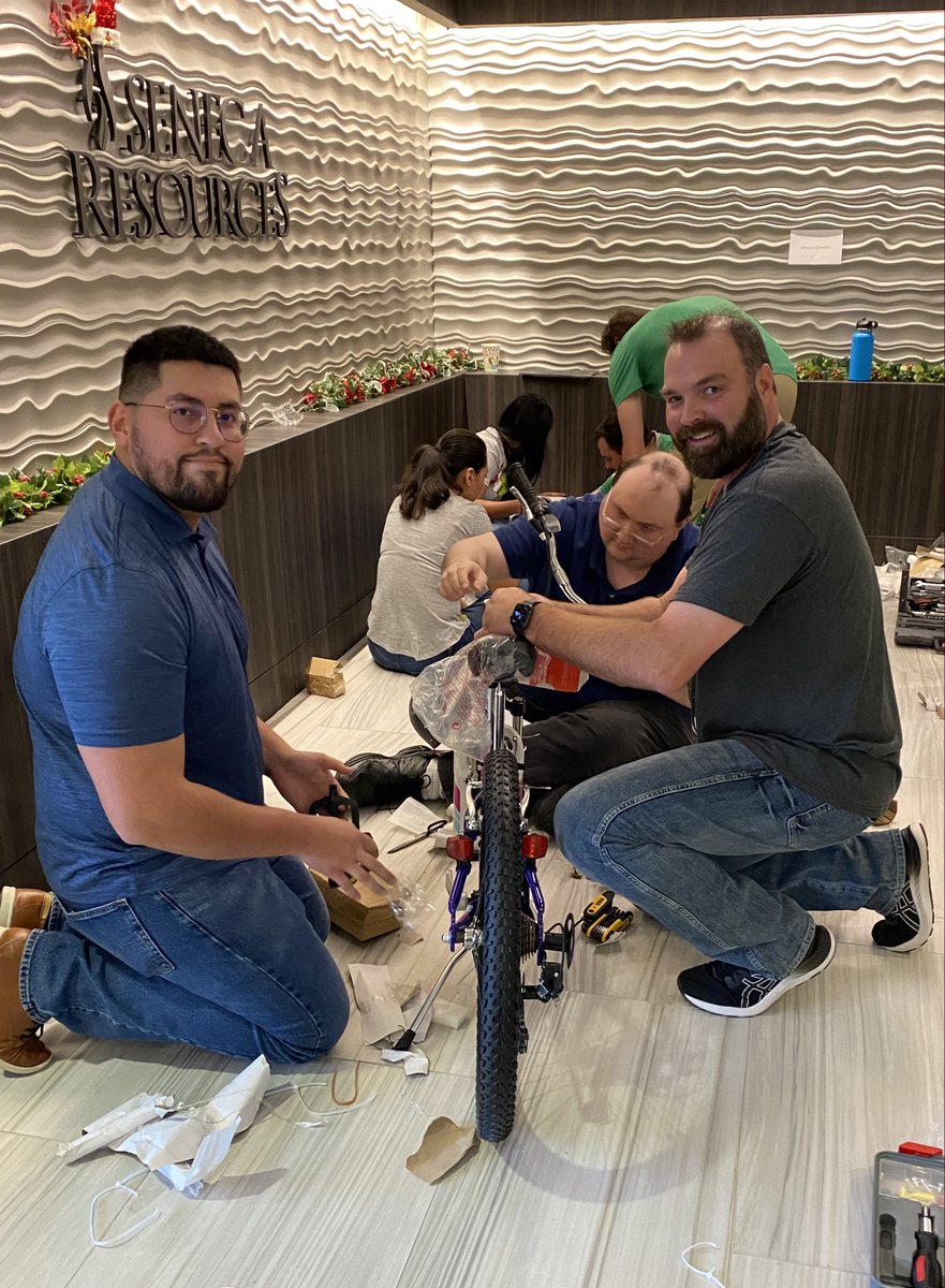 SenecaLLC's tweet image. Our employee volunteer group - Seneca Serves - recently built bikes, skateboards, and STEM activity boxes for kids in need this Christmas. Employees in Houston and Pennsylvania partnered with @TogetherWeRise, a group that supports children living in foster care.