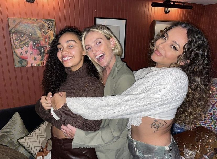 lmxthinker's tweet photo. reunited. 🖤 https://t.co/McKR09Z9SH