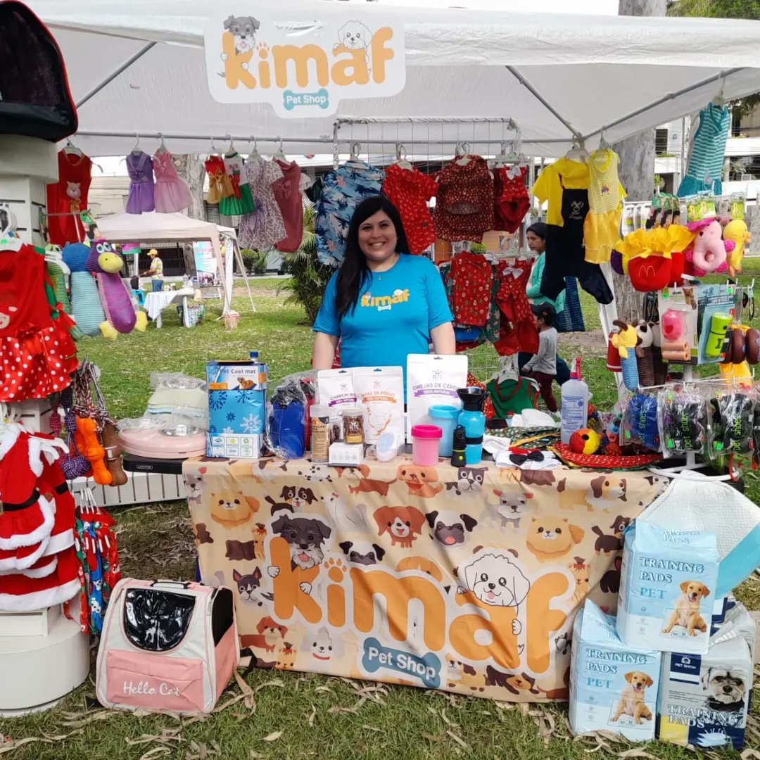 ASF_Prensa's tweet photo. Les compartimos imágenes de #LaCasaDePetNoel 🐾🎅🏼 , evento que realizamos el pasado sábado 10 y domingo 11, junto a la Municipalidad de Surco. 🙌🏼
Gracias a todas los emprendedores, marcas y público que participó. 😄 https://t.co/zBb6xQVzIv