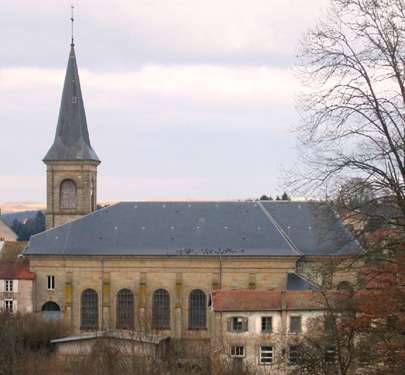 MonumentumFr's tweet photo. Eglise Sainte-Madeleine à #Darney (#Vosges) Construction 2e moitié XVIIIe siècle. Eglise Sainte-Madeleine (cad. C 175) : inscription par arrêté du 14 décembre 1992.
Suite 👉 https://t.co/cdrkwmgWm4
#Patrimoine #MonumentHistorique https://t.co/0WoYic4Ujt