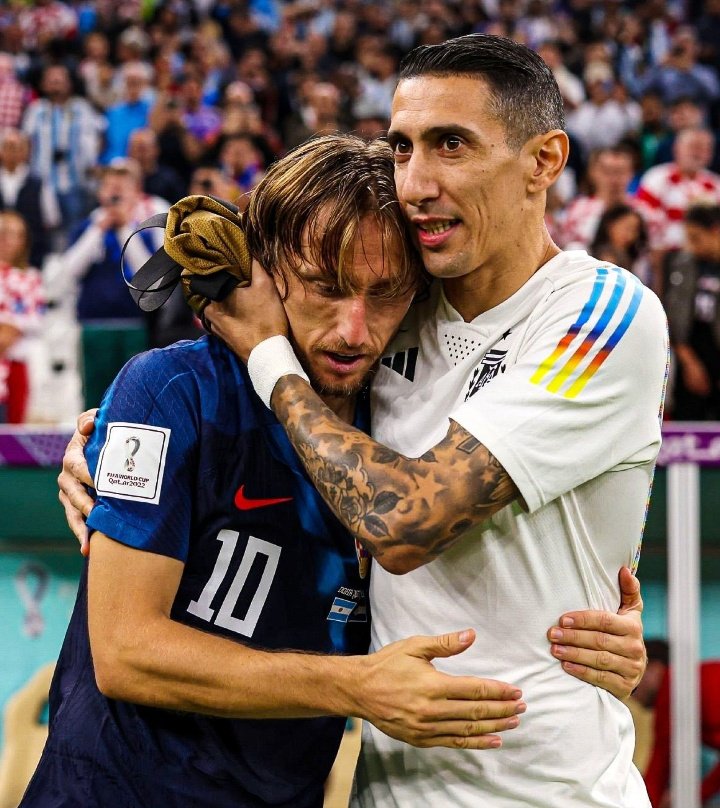 Desadeltw's tweet photo. Fútbol reconoce fútbol. https://t.co/7cRqYWUpNm