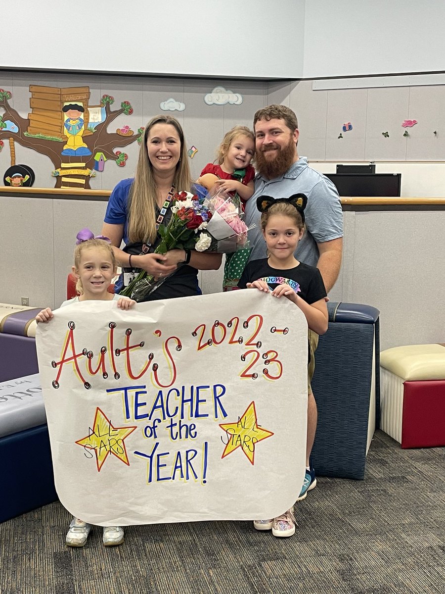 Mrs. Peterson tweet media