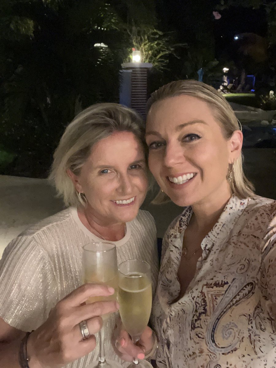 St Lucia you were awesome! Epic rest and recharge with <a href="/BJMgolf/">Becky Morgan</a>. Now time to get back to work 🥶❄️

#wintersun #vacation #visitstlucia #midseasonbreak