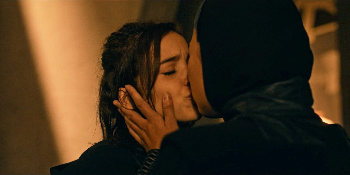 sapphicslike's tweet photo. RENEW WARRIOR NUN @netflix

#SaveWarriorNun https://t.co/aUnp8NGxDg