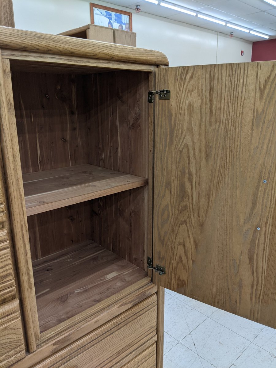 DropInnResale's tweet photo. Cedar Dresser 60*37*19 
$95
Side Covers (2) 72*24*17
$55 each
Dresser with Mirror 30*16*72
$75

#dropinncr 
#thrifting 
#hopehelphealing 
#blessingreaction https://t.co/CezqLYoSEj