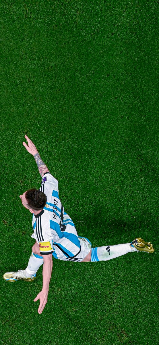 5aledz_'s tweet photo. 4k #Wallpapers
The Best In The World ᴸᴱᴼ ᴹᴱᔆᔆᴵ 🐐🇦🇷
#FIFAWorldCup #ARGCOR https://t.co/3ESeKIXxpM