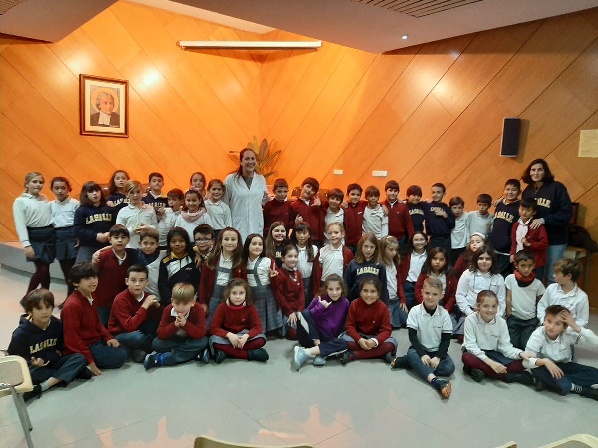 En los #Seminarios y #Proyectos #NCALaSalle nos encanta contar con todo lo bueno que pueden aportar nuestras familias. Gracias a la Doctora Mónica Barreales y al gran Mago Gilbert por enriquecer nuestras propuestas.
#ILSA_Primaria #JuntosMejor