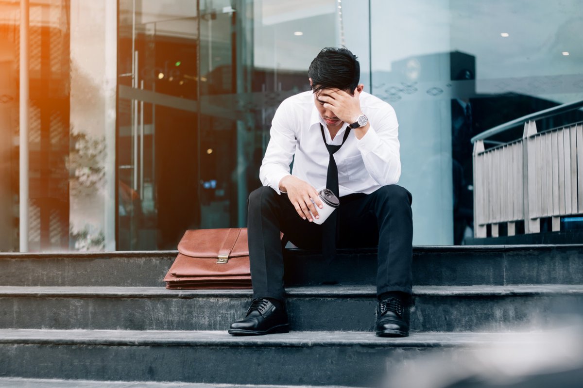 WPCareySchool's tweet photo. Are recent mass #Layoffs a shift in momentum or a tilt toward recession? An @ASU business expert answers. https://t.co/XXTofQW0oR @asunews #RiskMitigation https://t.co/NBc3IpMPA1