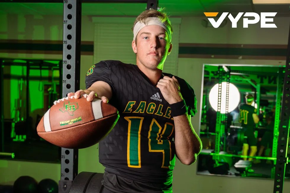 .<a href="/SunAndSkiSports/">Sun & Ski Sports</a> presents the 2022 VYPE HOU Private School 🏈 Player of the Year Fan Poll! Voting ends Tuesday, December 20th at 11:59 PM.

Nominees: 
<a href="/BradyDever1/">Brady Dever</a> 
<a href="/jdcrisp_sports/">JD Crisp</a> 
<a href="/DonteLewis18/">ᴅᴏɴᴛᴇ”ᴛʜᴇ ᴄʜᴏs͏ᴇɴ𝟷🤩”ʟᴇᴡɪs͏✞</a> 
<a href="/TheBryanDomino/">BD2 ✞</a> 
@713Cobey 
<a href="/JoshJohnson_07/">Josh Johnson</a> 

VOTE:vype.com/Texas/Tx-Priva…