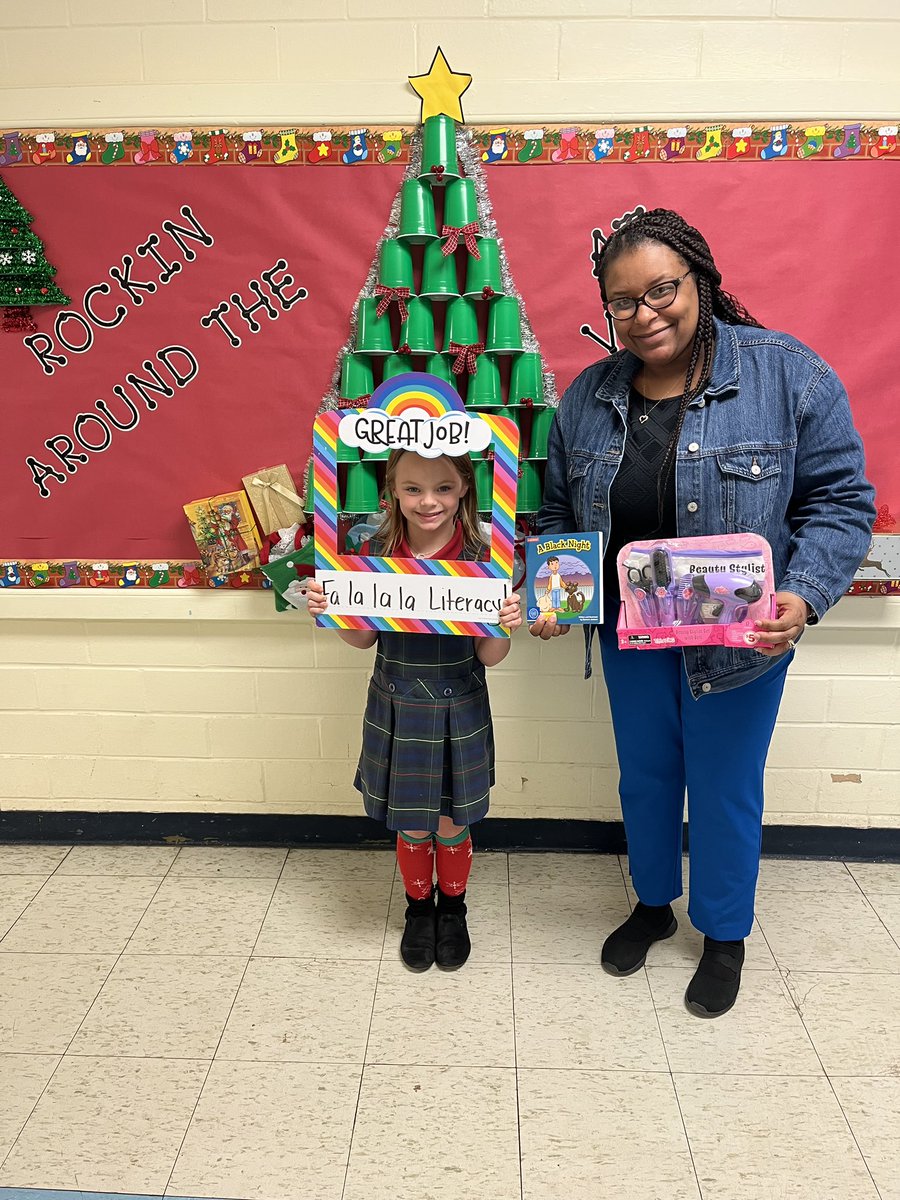 KalandraLoyd's tweet photo. Congratulations to our 7th Fa La La La Literacy Proficient Reader!!!!❤️💙🎉

We have some super stars ✨ at V.L.E.

#CPSBFamily
#literacymatters
#LAExcellentEducators https://t.co/p2ZW9NL1ia