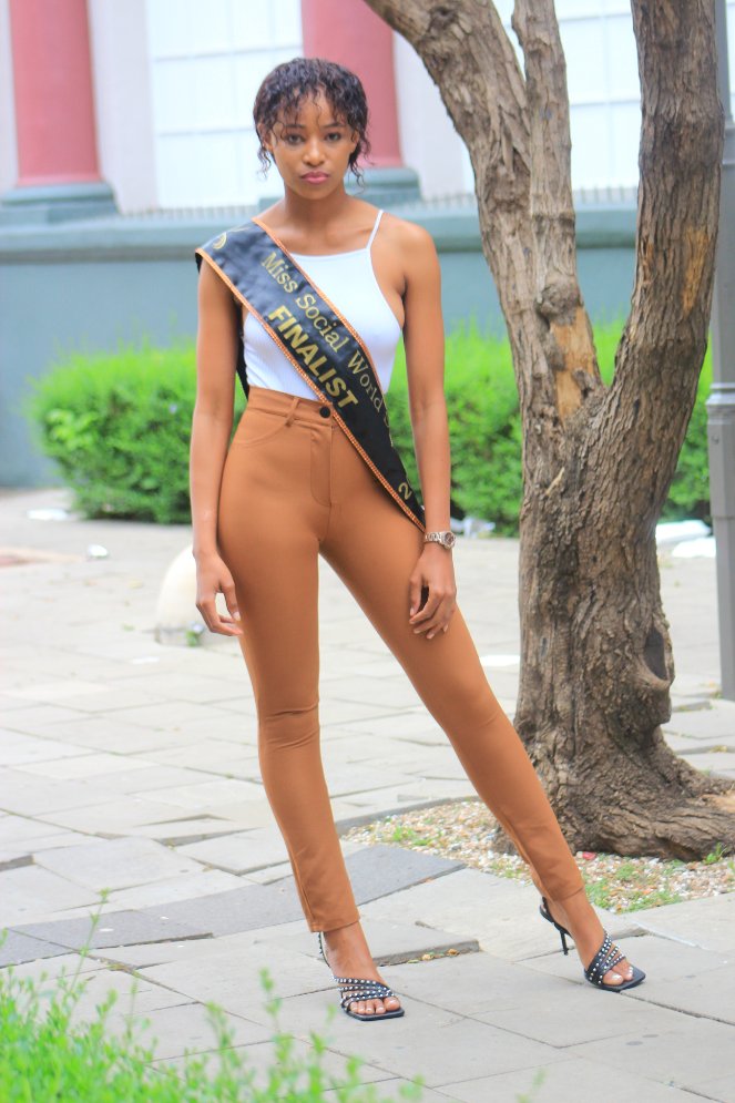 dandelion_nutee's tweet photo. How It Started....
#FYP #explorepage #MSWSA2022TOP16
#SpiritofUbuntu #Pageantqueen #MissSocialWorldSouthAfrica2022 #SAModel #NationalModel #Model ModelsSA #Pageantry https://t.co/GqQ0ABXEjw