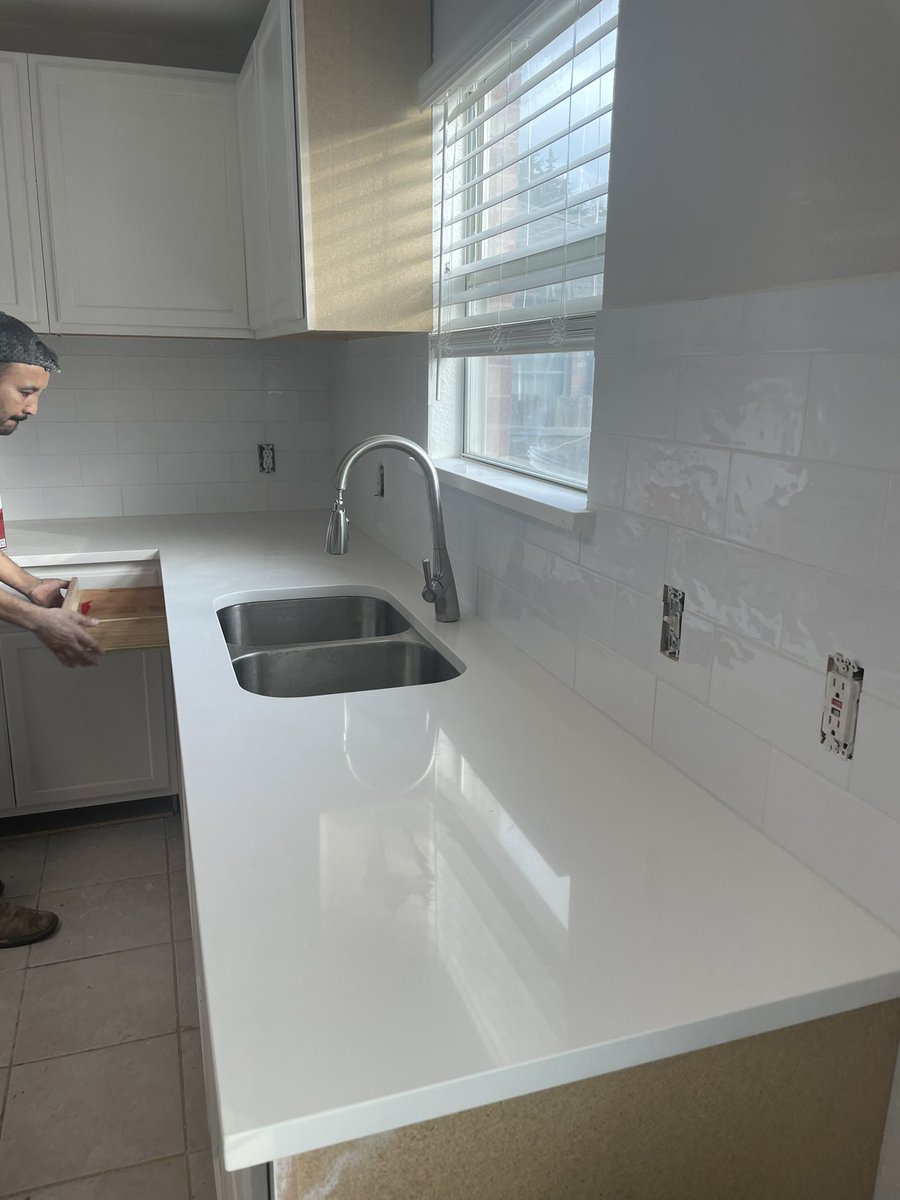 Anyone know any cash buyers in Garland? 🏡