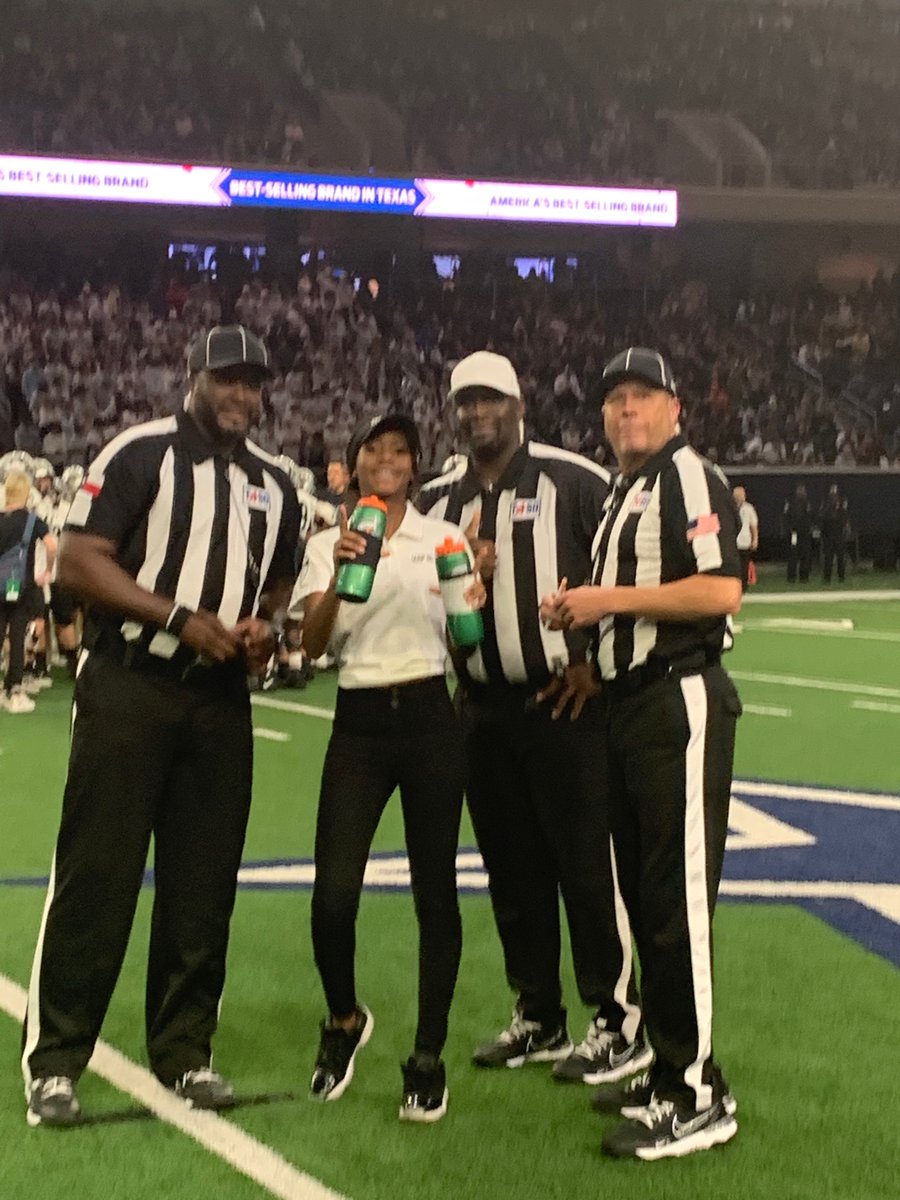 Desotosportsmed's tweet photo. 5-0 and 🫵🏾 to go! Semi-final was great. @FootballDesoto 🙏🏾 for an amazing ride.  There’s still another matter at hand. 
#DesotoMade
#finish 
#75115 for the city https://t.co/QNJyHC4iVW