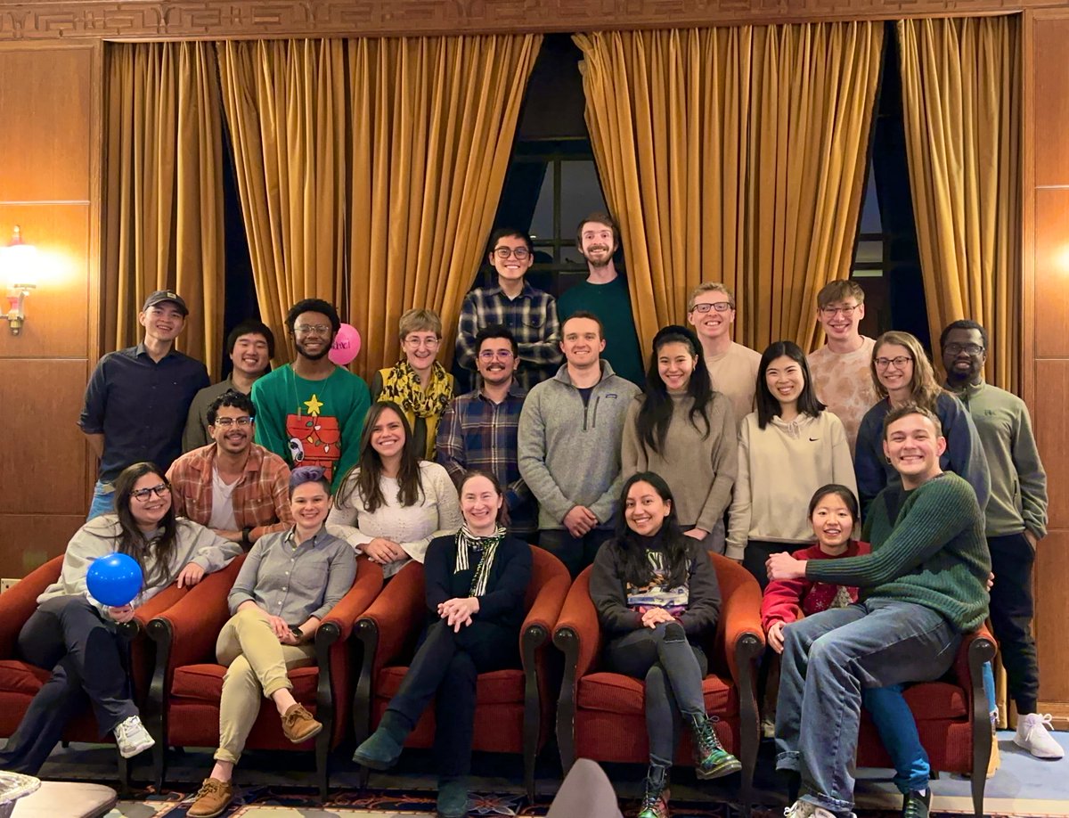 Happy Holidays from the Sanford Lab!✨☃️💛💙