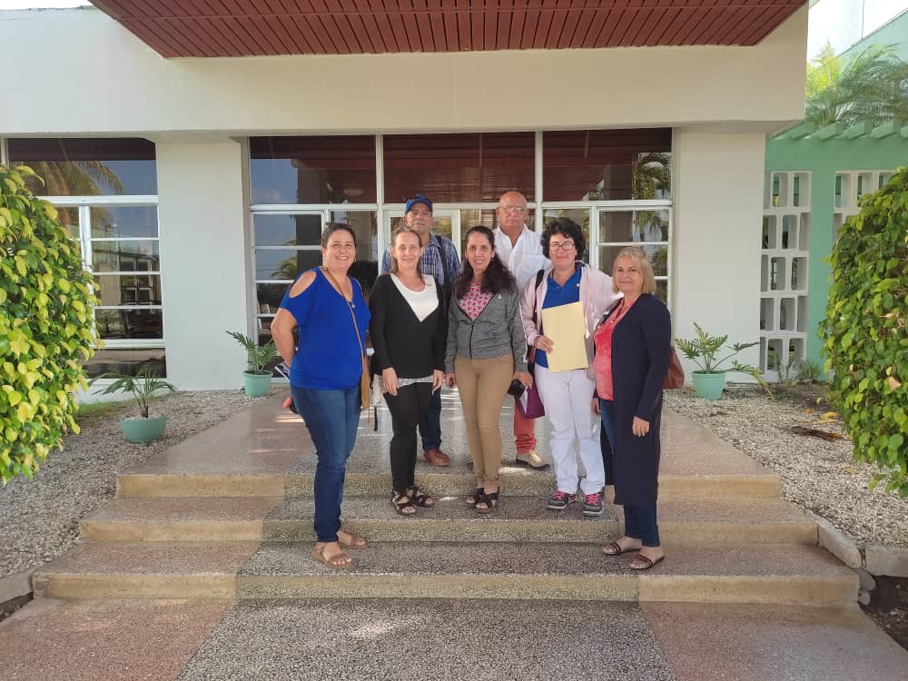 Firman convenio de colaboración el <a href="/IBPCU/">Instituto de Biotecnología de las Plantas</a> de la <a href="/UCLVCU/">UCLV 🇨🇺</a> con la Empresa Labiofam  <a href="/labiofamssp/">LABIOFAM Empresa Sancti Spíritus</a> para el logro de nuevos productos agricolas