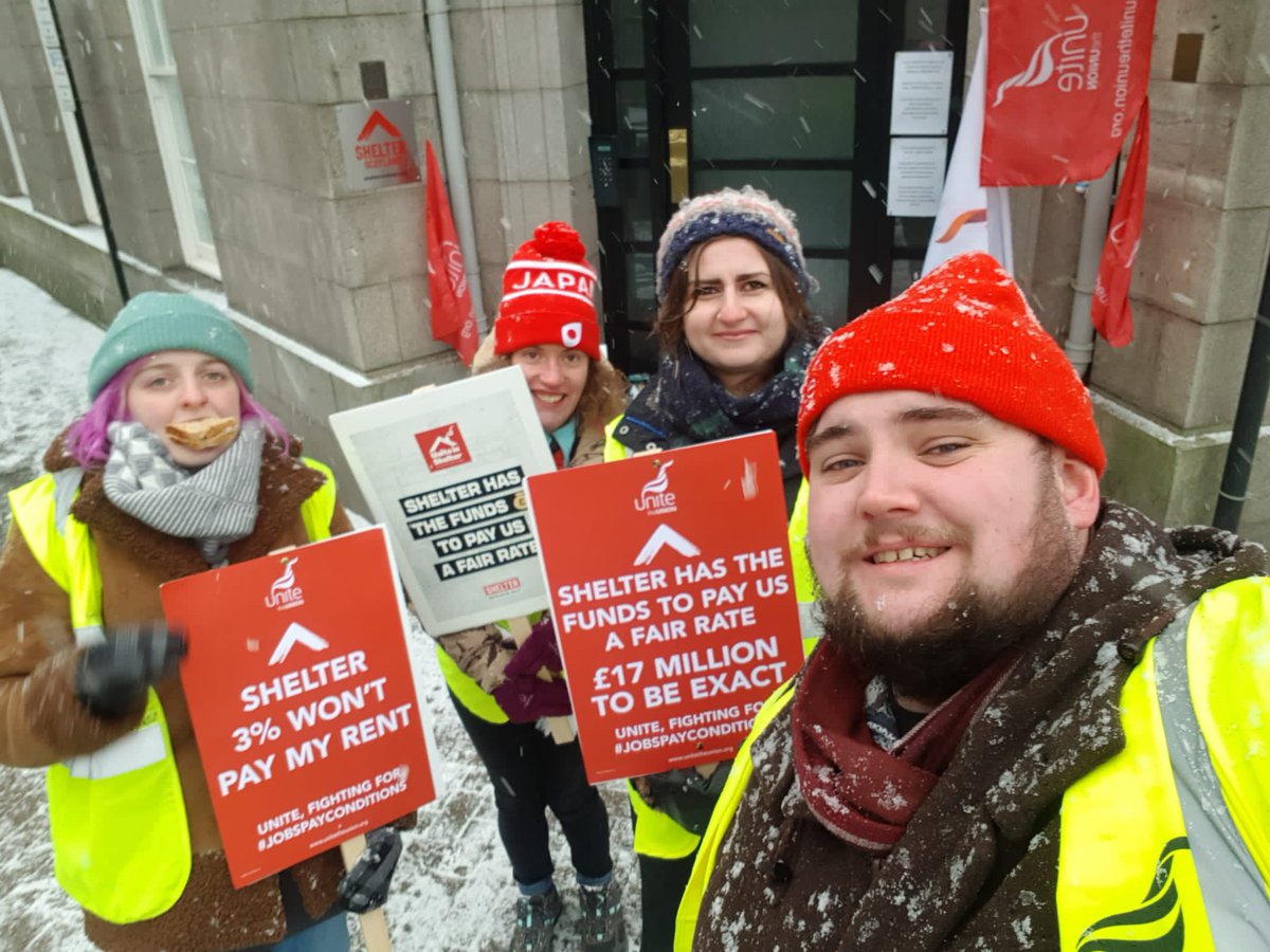 -6° and snowing, but it didn’t stop the Aberdeen picket 💪 3% won’t pay the rent. #ShelterSpeaksOut