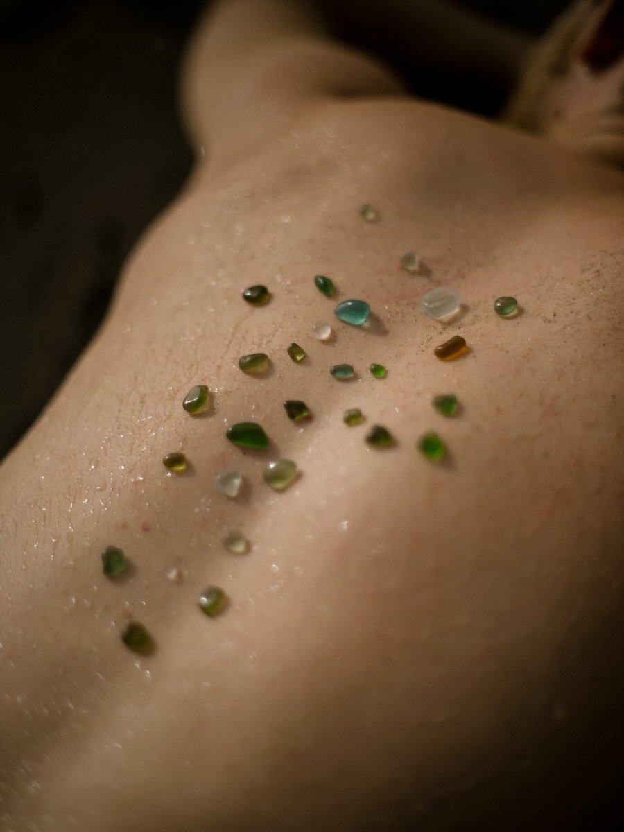 Isarusphoto's tweet photo. Sea glass drops and breakfast play https://t.co/TTVkk8336h