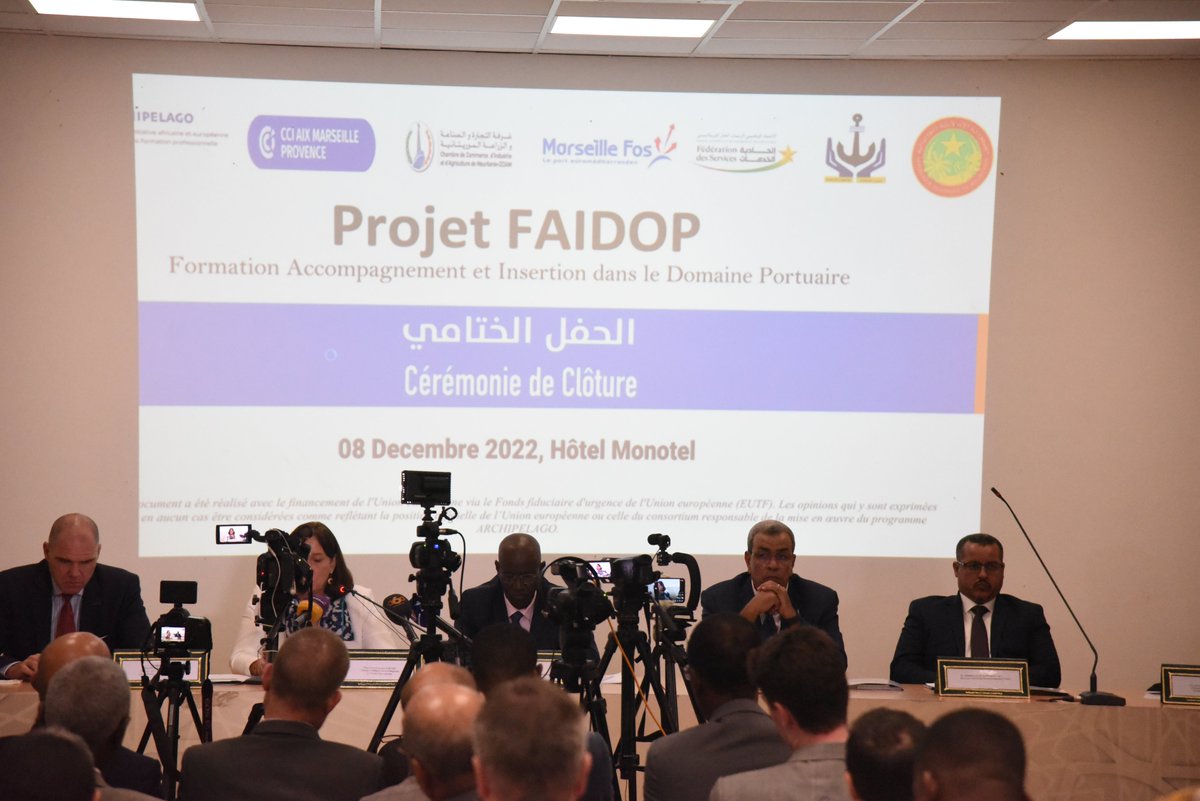 UEMauritanie's tweet photo. Clôture du projet Formation Accompagnement et Insertion dans le Domaine Portuaire (FAIDOP), 8 décembre en présence du Ministre de l’Emploi et de la Formation Professionnelle, de la Chargée d’Affaires @UEMauritanie. Le projet a formé plus de 2⃣9⃣5⃣ jeunes ! @CCI_AMP #CCIAM 🇪🇺🇲🇷 https://t.co/R8spBCCS7X