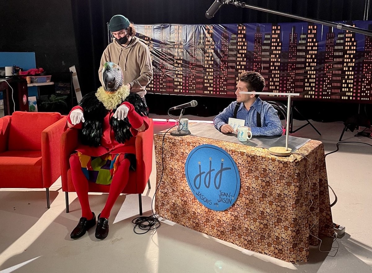 Une autre belle semaine de tournage en studio se dessine devant nous pour #Zik2. Et c’est déjà la dernière avant le wrap! Nous avons très hâte de vous dévoiler le résultat final.

Voici un aperçu de l’univers éclectique qui vous attend sur @GMTFOcanada pour la 2e saison! 👽