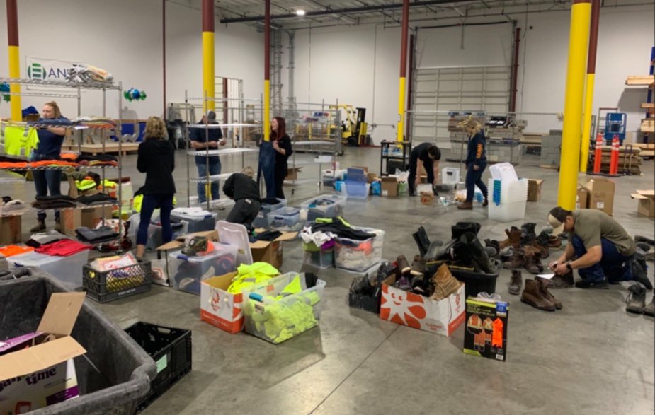 LydigConstruct's tweet photo. Our virtual Winter Gear Drive for Rosie's Closet is underway, and we are thrilled to give back to such an amazing organization.
Rosie's Closet Amazon Wishlist: https://t.co/1nCkAJkiHz...
... or give directly to ANEW here: https://t.co/XpP0M6VLI8 https://t.co/RjyIxdgnNh