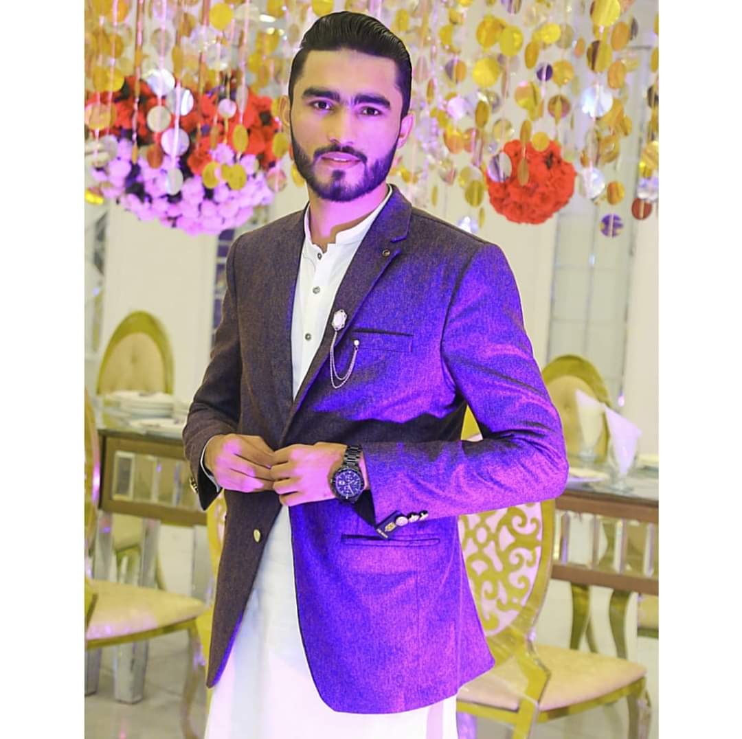 Rizviloin088's tweet photo. أنا رضوي وأنا فخور بذلك !!!

 میں رضّوی ہوں اور مجھے اس بات پر فخر ہے https://t.co/DfAmq2gjqx