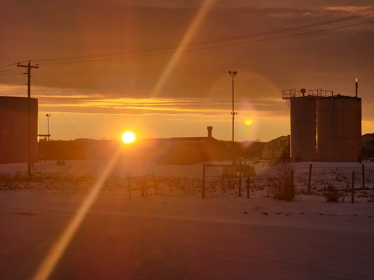 DarrenW10997158's tweet photo. #supportbluecollar
#cleanenergy
#supportcanadianoilandgas https://t.co/F02xTLLy22
