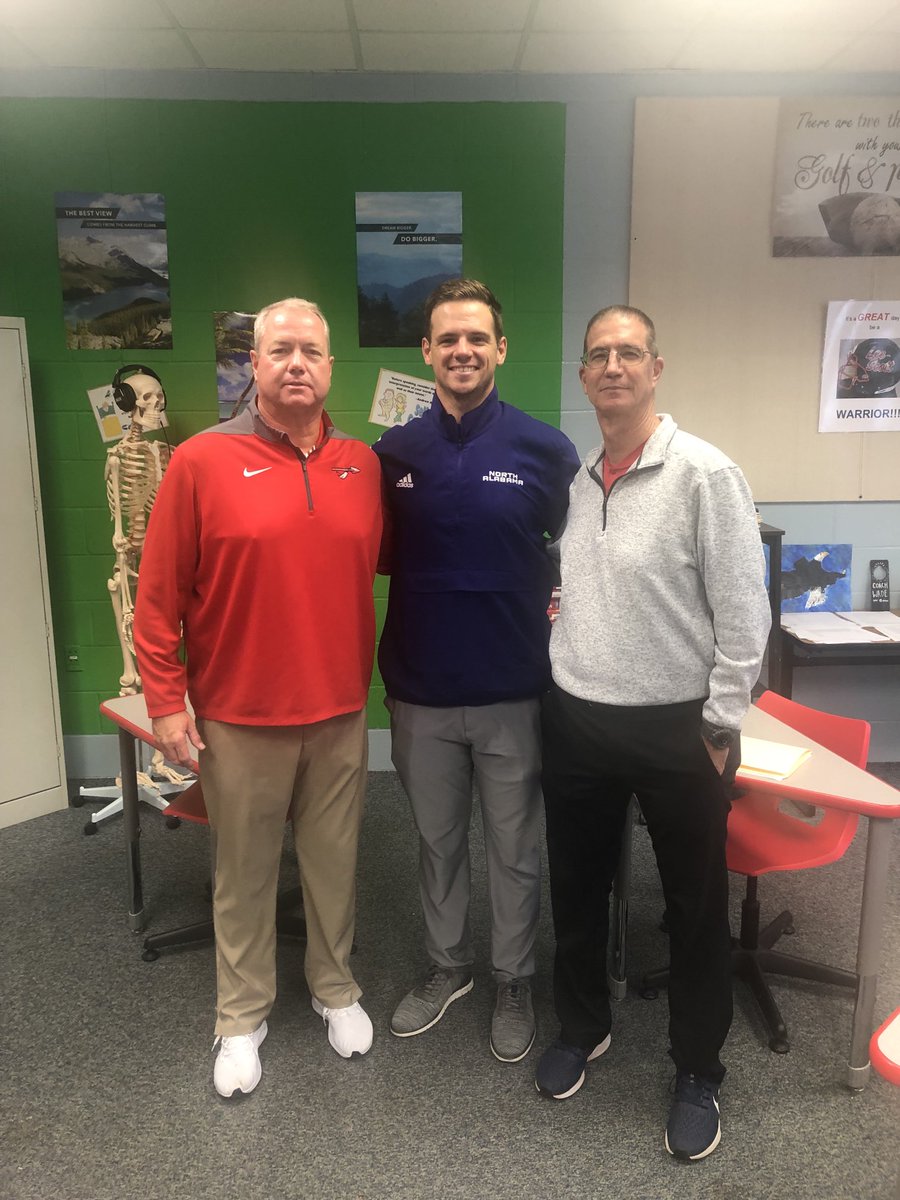 Big thanks to Jake Bentley from North Alabama for stopping by LSA today! Great young man and will be a great coach! ❤️🏈🏆 Go Warriors!