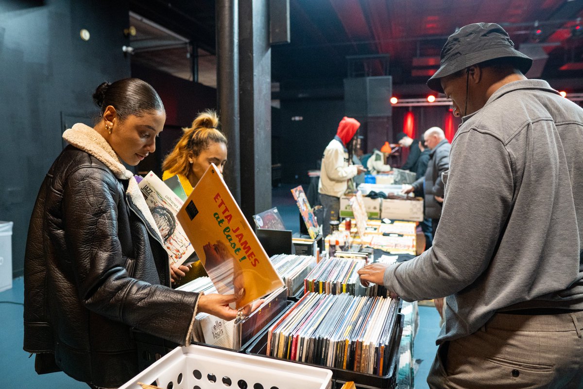 Trackstar tweet media