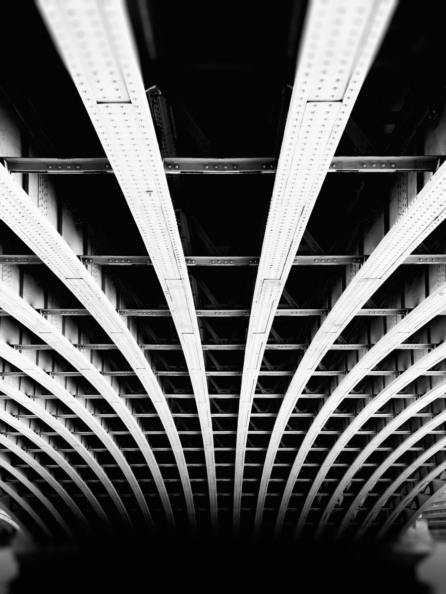 Under the Bridge 🌶️

📍Southbank, London 🇬🇧

#monochrome #streetphotography #shotwithiphone