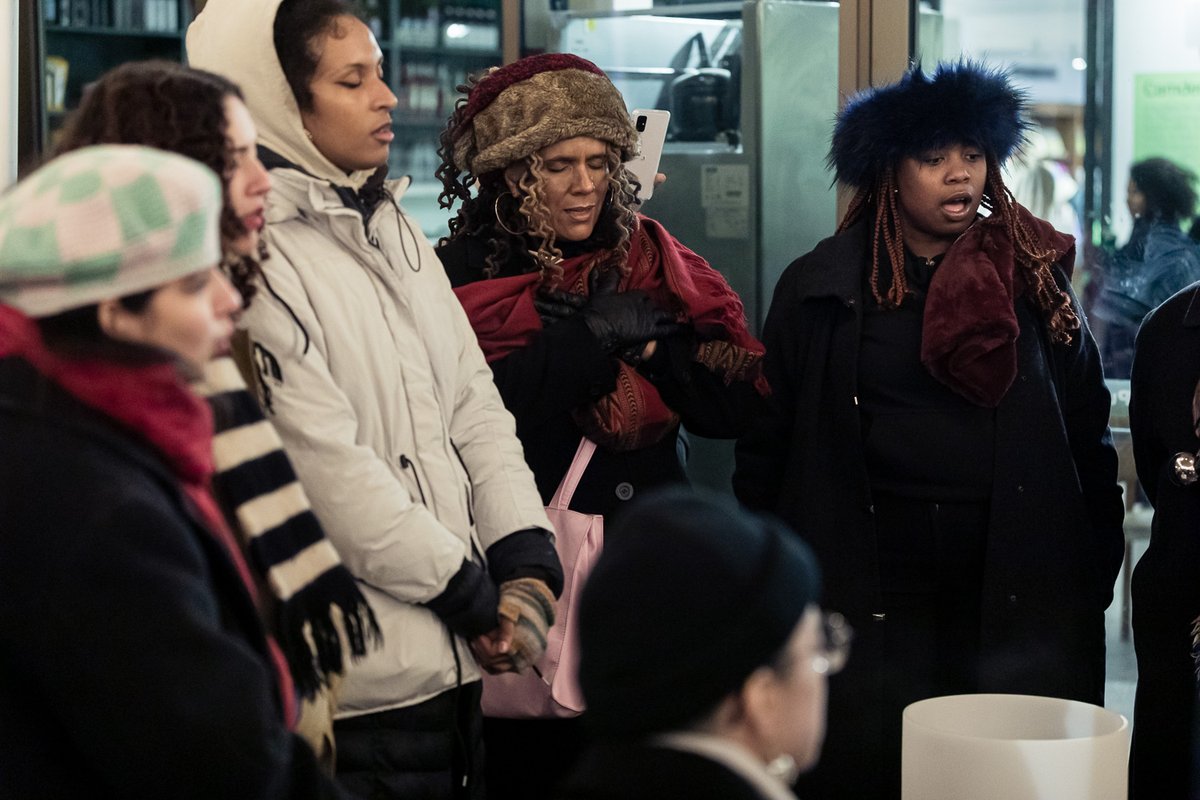 Camden Art Centre (@camdenartcentre) on Twitter photo Last Saturday, Camden Art Centre was warmed to welcome the Chiron Chior, who wrapped up warm and performed in our Garden ❄️🎶
Photography by <a href="/hydardewachi/">Hydar Dewachi</a> Last Saturday, Camden Art Centre was warmed to welcome the Chiron Chior, who wrapped up warm and performed in our Garden ❄️🎶
Photography by <a href="/hydardewachi/">Hydar Dewachi</a>