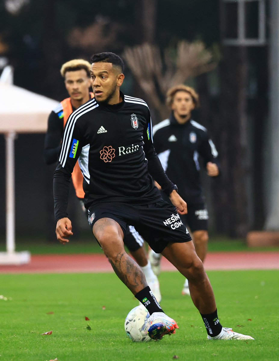 𝐉𝐨𝐬𝐞𝐟 𝐝𝐞 𝐒𝐨𝐮𝐳𝐚 💪

#BJK