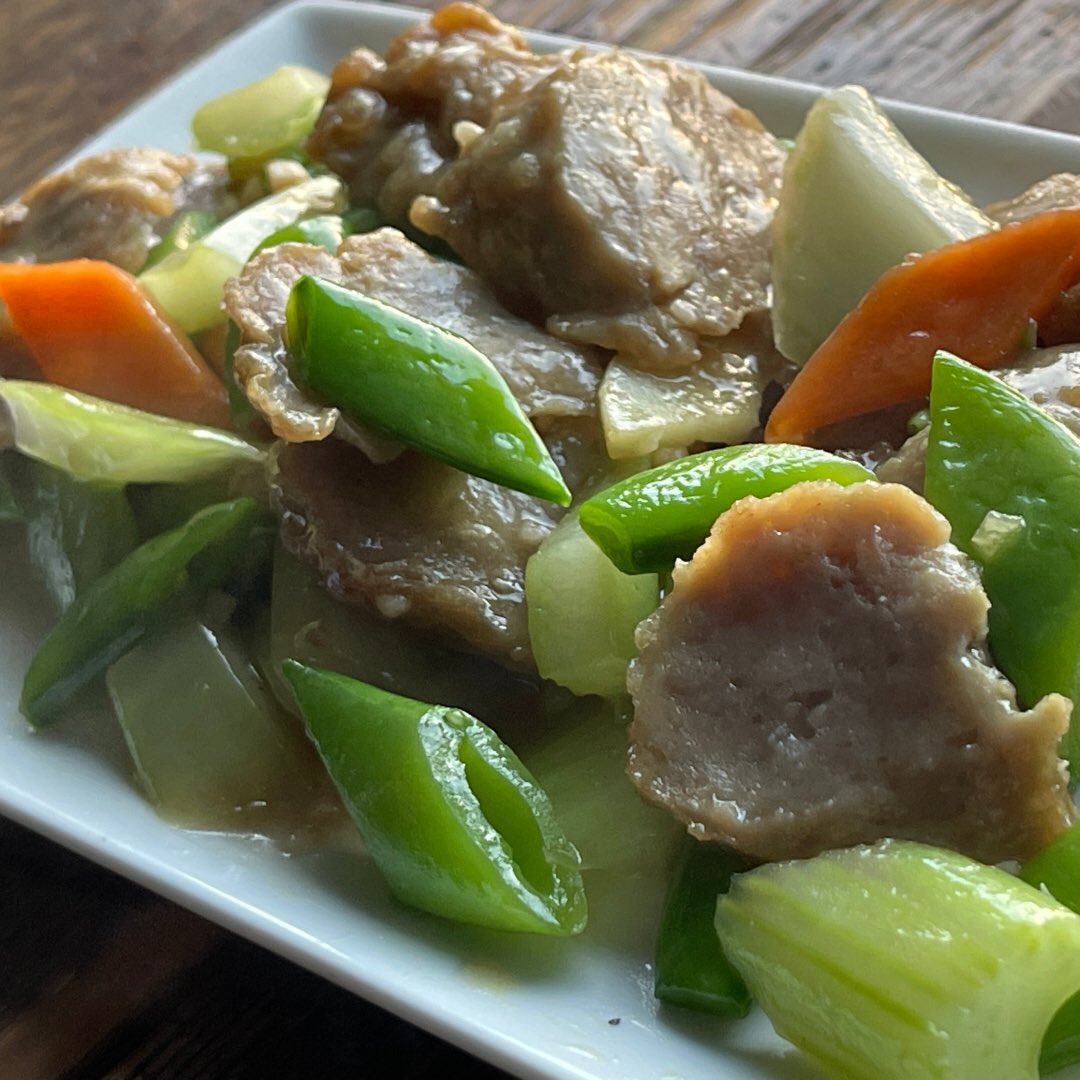 How about a #Chinese #SupperClub Tasting Menu for #ChineseNewYear #2023 🧧 showcasing a range of specials + traditional plates, on a Mon/Tue when the restaurant is typically closed, so we can offer a dedicated, unique and cozy atmosphere! Possible dates:  23/24/30 and 31 January.