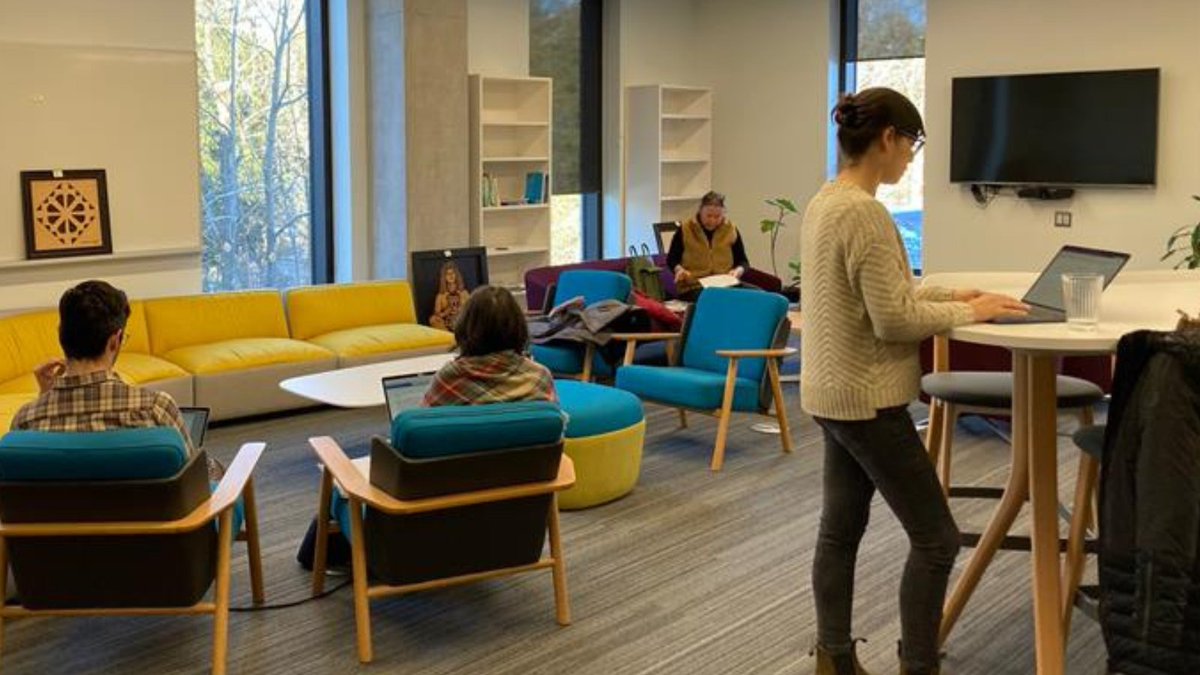 UTM_Research's tweet photo. We stopped in for Day Two of the CDRS Writing Bootcamp. Fresh coffee, dedicated writing time, and breaks with friends and colleagues go a long way to getting that project on track! 🙌 https://t.co/Mqi09sMr0c