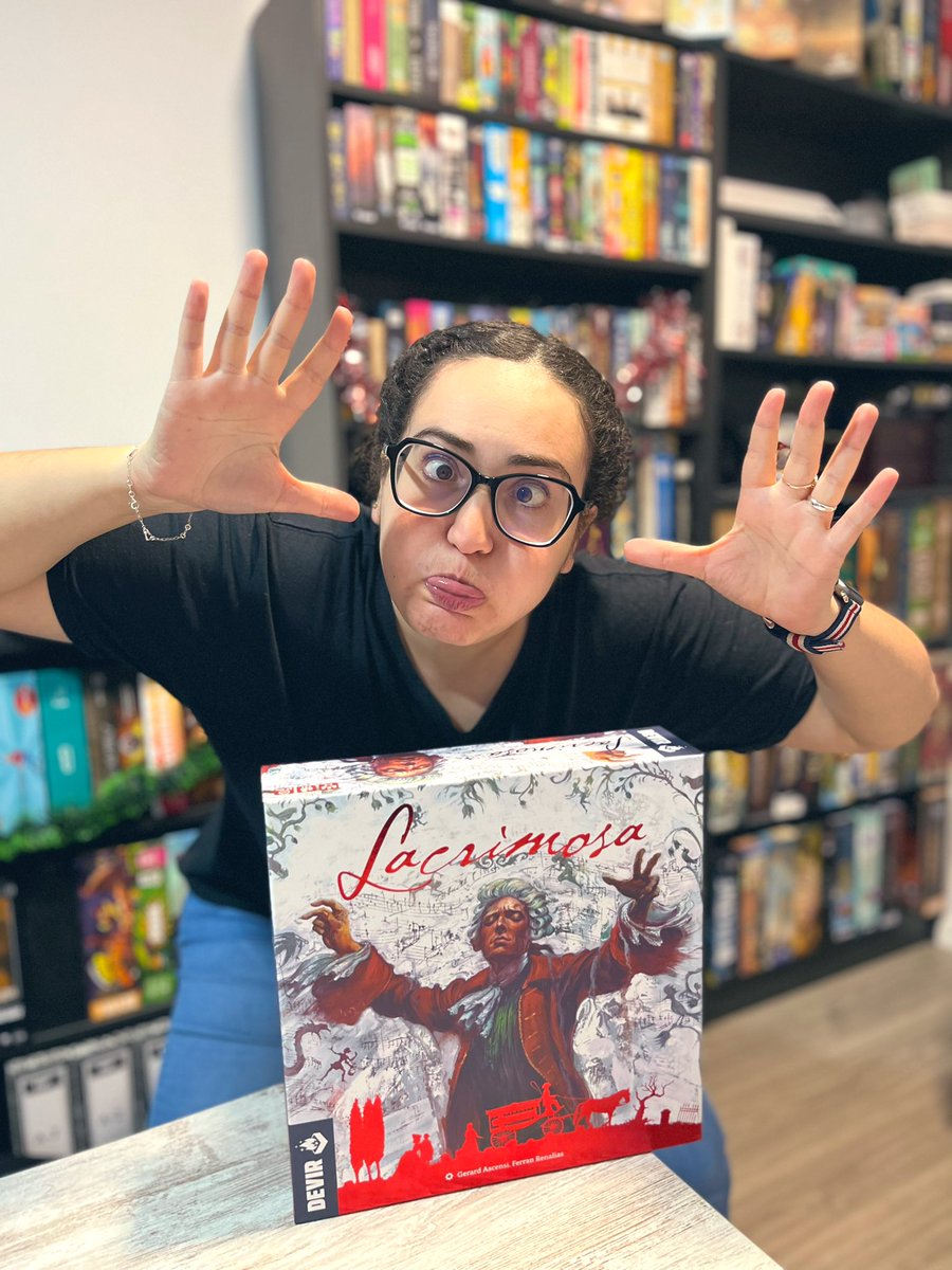 Lunatics4Games's tweet photo. Mi Lacri-gnidad 😎 chúpate esa @FMantenimiento
✊🏻Si hay que marcarse otro Macarena en la Presentación lunática ME LO MARCO 💃🏻
Si queréis saber de qué hablo echad un ojo al vídeo del #devirshow de @DevirIberia en el festival de Córdoba, https://t.co/3mnVxS0Cpt