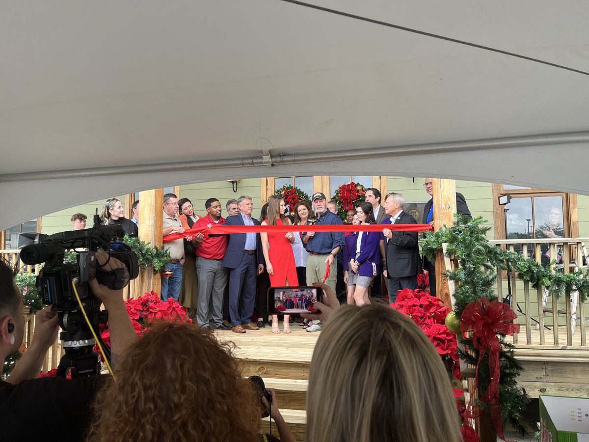 BenBerthelot's tweet photo. Congrats @TonyChacheres on the opening of your Cajun Country store! https://t.co/vJPoJMmXap