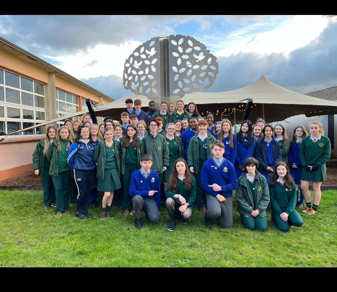 KevinDowling19's tweet photo. What a morning! 😁 A privilege to have @PresWexHub &amp; @Joe_Rolston visit @StjLeaders! 
1st edition of the Learning Hub Newsletter is incredible 📰 Very exciting partnership between both Learning Hubs! We'll return visit to @PresWex very soon! 📚👩‍🎓👨‍🎓✏️ @DaraghNealon @stjosephsrush https://t.co/hWPnyxUJfp