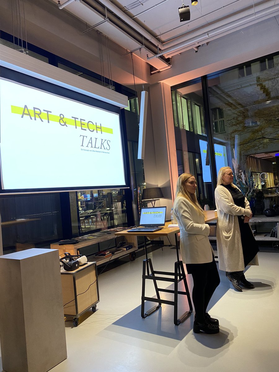 LauraHirvi's tweet photo. Great Art &amp; Tech Talk! @VRBB_1 @myndstorm @vr4content #Doc11 #QClub #art #tech #immersivetechnologies #VR https://t.co/q7jAMMEy39