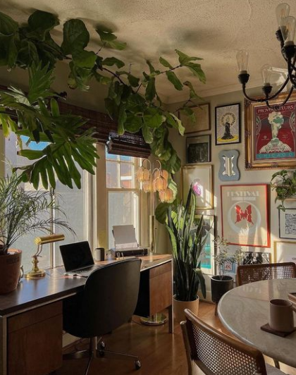 Moderno_Decor's tweet image. ✨ Beautiful space by @highboyla 😍🌱💞 What do you think?

#home #decor #homedecor #realestate #interiordesign #design #house #designer #style #furniture  #decoration #homedesign #photooftheday  #inspiration #lifestyle #family