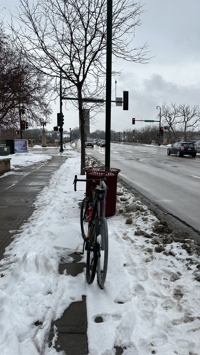 bmike's tweet photo. Loving the early winter on the bike in Minneapolis. Our transit, parks and paths are super. https://t.co/QOlqfFSBCr